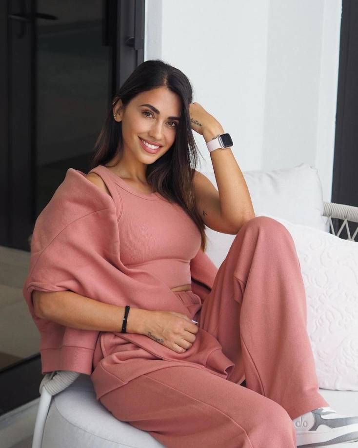 Antonela Roccuzzo se ha convertido en toda una reconocida influencer y embajadora de marcas de ropa deportiva, así como firmas de lujo.