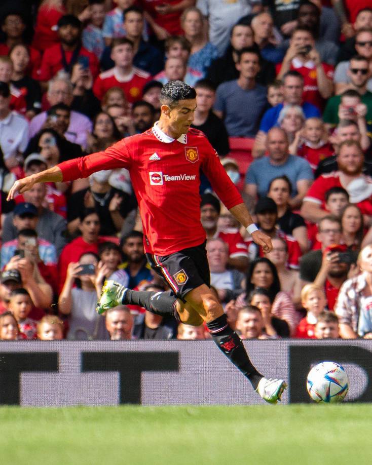 Según el Telegraph, Cristiano Ronaldo rechazó volver al Sporting de Portugal porque cree que sería el ‘‘final’’ de su carrera y un ‘‘fracaso’’. El delantero, de 37 años, sigue negociando su salida del Manchester United, pero no tiene más ofertas sobre la mesa.