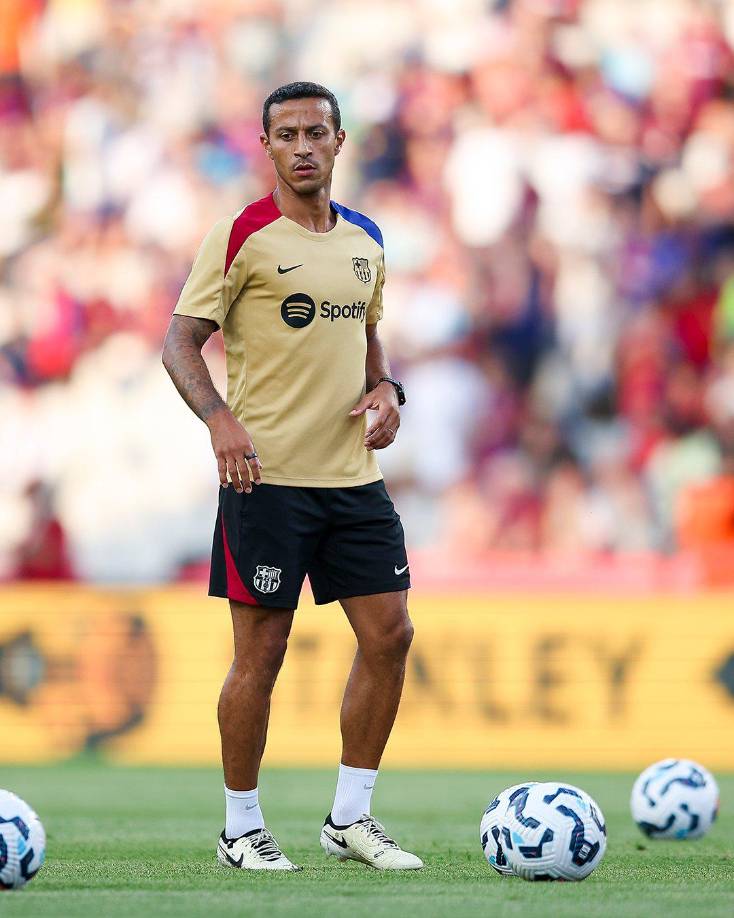 OFICIAL / Thiago Alcántara dejará el staff del Barcelona y será Arnau Blanco su sustituto como técnico asistente de Hansi Flick.