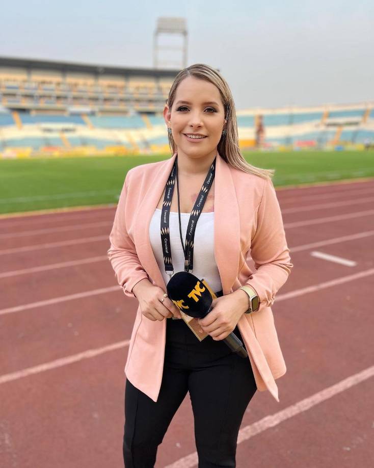 Ambiente y lindas chicas: así se vivió la jornada 17 del Clausura