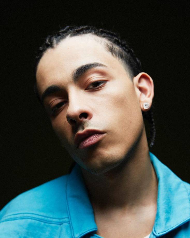 A los tres meses de conocerse se comprometieron en matrimonio pero a finales del 2022, Nicki Nicole y Trueno dieron por terminada la relación. Hasta la fecha no se sabe los motivos que provocaron la ruptura.Pero Nicki tiempo después lanzó su álbum “Alma”, un proyecto muy personal que contiene diversas indirectas de su relación con el cantante argentino.