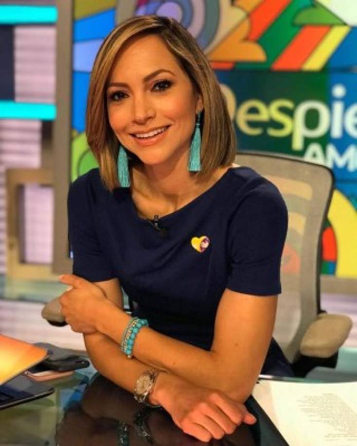 Satcha Pretto<br/><br/>La periodista oriunda de La Paz, Honduras, se ha destacado por sus trabajos en la cadena hispana Univision, donde prestó el noticieron 'Primer Impacto' por varis años y desde 2001 como presentadora del programa matinal ''Despierta América'.<br/><br/>Todo este trabajo la ha llevado a ser reconocida con el premio 'Tributo a la mujer hispana' en la categoría de periodistas otorgado por la revista Vanidades (2006), además de obtener un Emmy como parte de un equipo de trabajo.<br/>