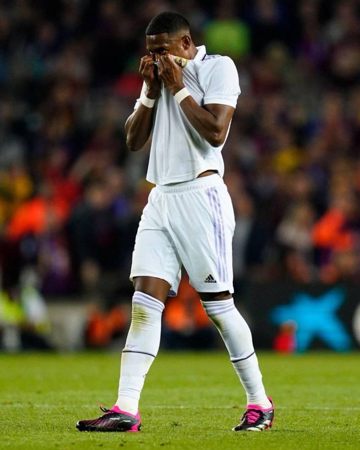 Defensa central: David Alaba, el austriaco podría jugar de lateral izquierdo si Ancelotti decide meter a Rudiger.