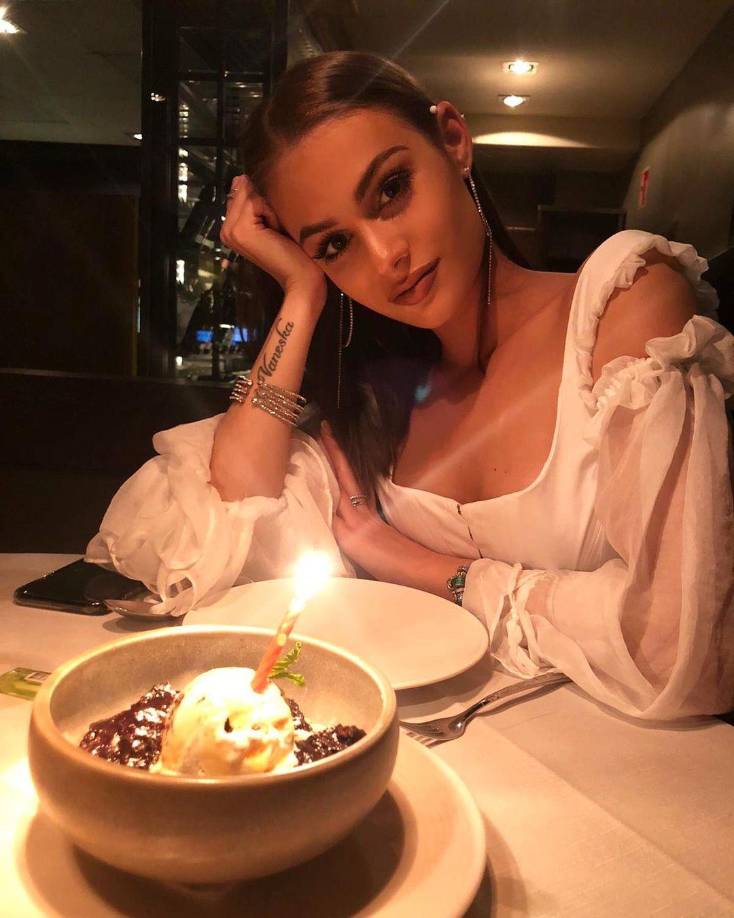 Nadia Jémez ha contado en un directo una sorpresiva noticia sobre Gerard Piqué. La influencer explicó que se vio una vez con el ex del FC Barcelona, pero la pasó mal.