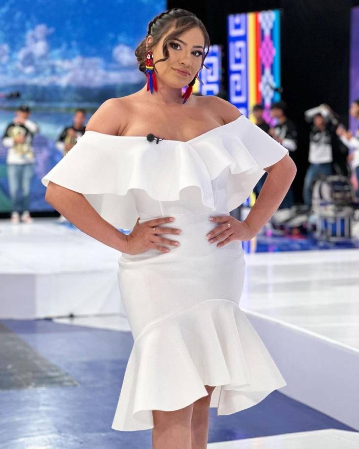 La guapa presentadora de HCH Televisión Digital hizo gala de su bello cuerpo.