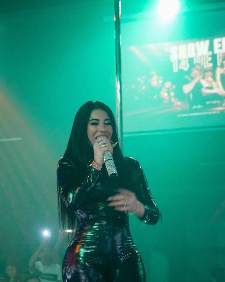 Entre las polémicas de la actriz se encuentra la vez que acudió con sus compañeros antes mencionados al Cañón del Sumidero en Tuxtla Gutiérrez, donde grabaron un video xxx en una lancha.