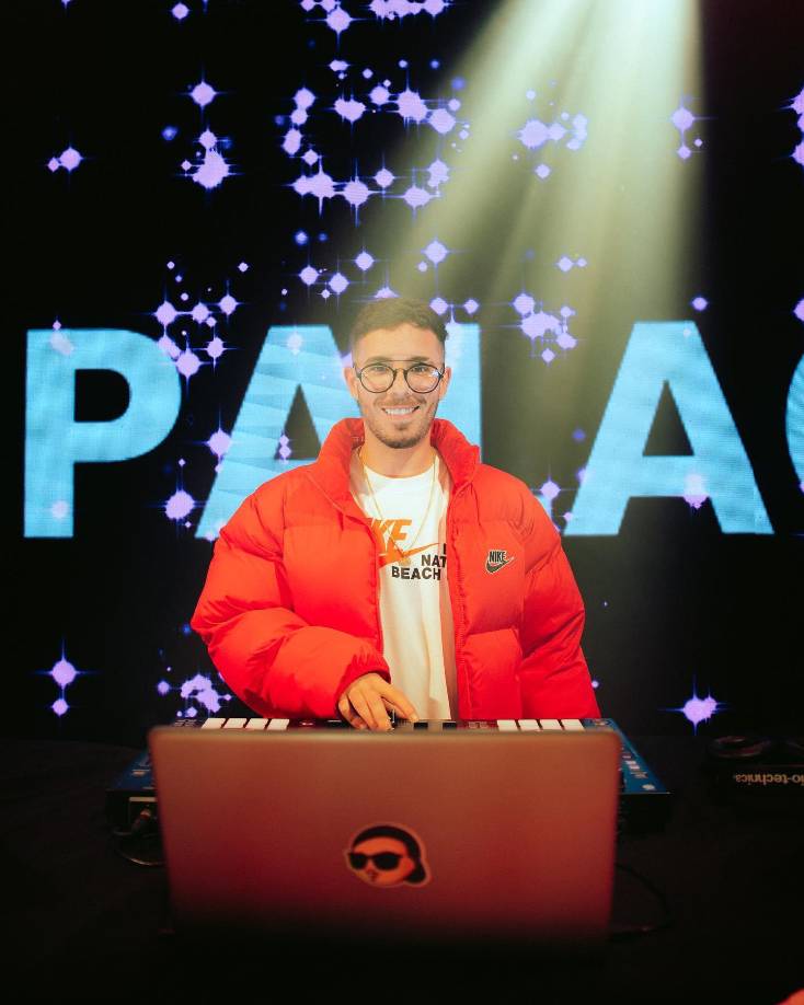 Inmediatamente las redes sociales han explotado y el propio Fer Palacio tuvo que salir al paso para aclarar la noticia. 