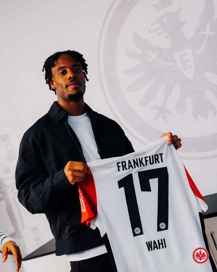 El Eintracht Frankfurt ha fichado al delantero francés Elye Wahi, procedente del Olympique de Marsella. El futbolista, que firma contrato hasta 2030 con el equipo alemán, llega por una cifra a tener en cuenta, según Fabrizio Romano: 26 millones de euros de traspaso, tres millones de bonus y el Marsella, además, se guarda el 12% de una futura venta