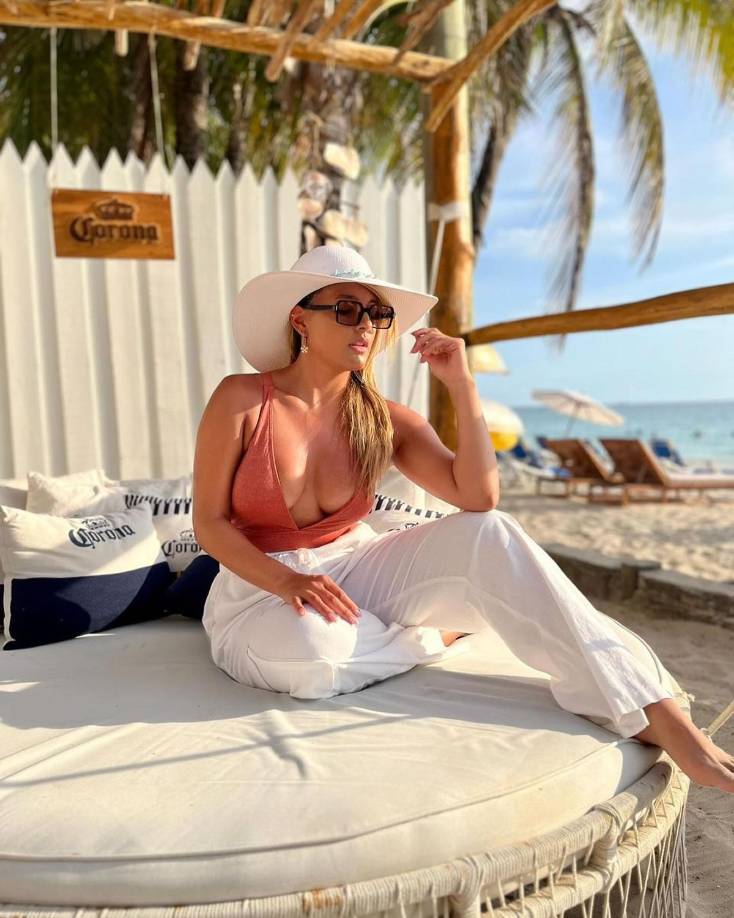 Magali es Licenciada en Recursos Humanos en su país, pero se ha dado unos días para visitar Honduras, donde afirma quedó encantada con las playas.