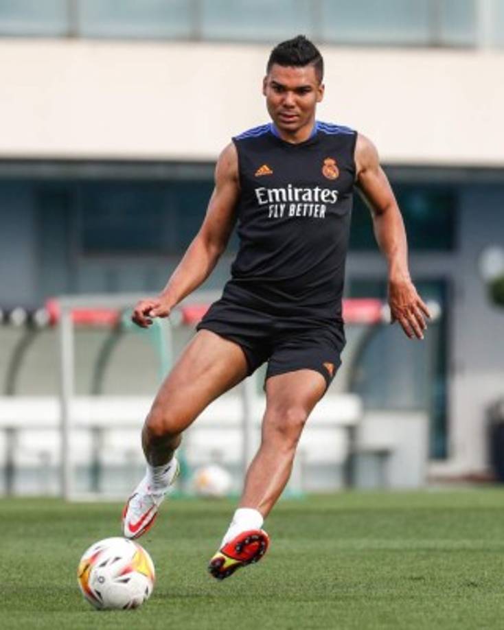 El brasileño Casemiro estará en el eje del mediocampo del Real Madrid. No se mueve el 11 titular.