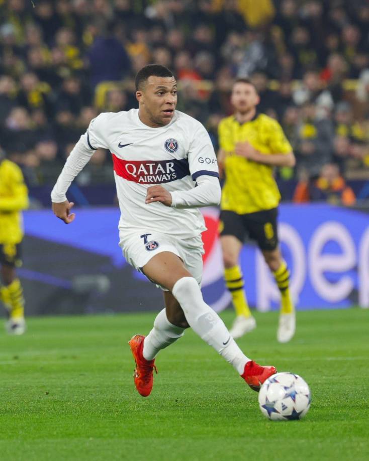 Sin embargo, las cosas se complicaron más de la cuenta y el PSG lo empató 1-1 ante Borussia Dortmund.