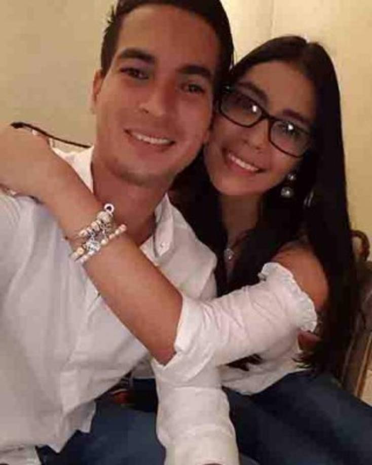 Marcelo Canales: La esposa del mediocampista del Olimpia es Yarey Canales .