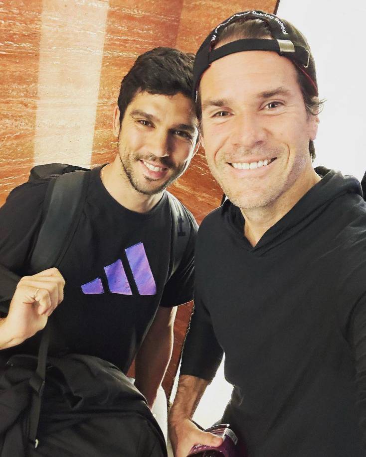 Apenas dos meses después de que comenzaran los rumores, la actriz confirmó en noviembre que la ruptura era un hecho, aunque “demasiado reciente” para profundizar en los detalles, indicó la revista People.