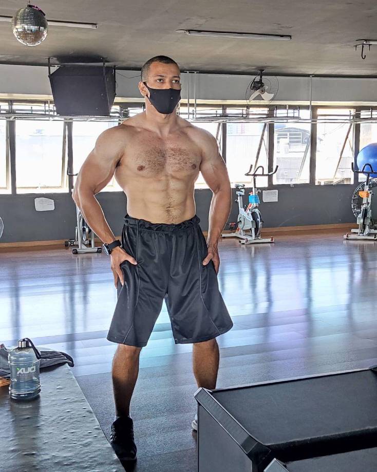 Daniela Kuhn, también se refirió a cómo decidió tomar su esposo y padre de su hijo competir en el fisicoculturismo: “Tenía curiosidad por vivir de primera mano cómo era la competición que premiaba el deporte que tanto amaba”.