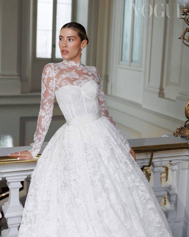 ”Es curioso que un par de meses antes de que Danilo me propusiera matrimonio yo le había dicho a Domenico Dolce y Stefano Gabbana que si me casaba me encantaría que ellos hicieran mi vestido”, relata al sitio mexicano de Vogue.