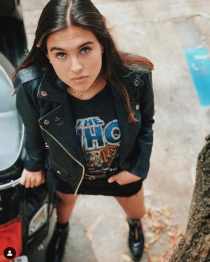 Romina Poza se perfila para ser la sucesora en la pantalla chica de Mayrín, aunque hasta el momento la adolescente no ha expresado sus ganas de continuar los pasos de sus famosos padres.