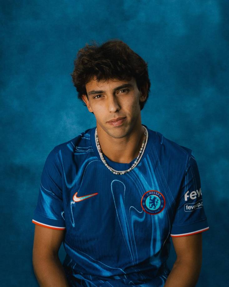 Joao Félix viajó el martes a Londres, pasó el pertinente reconocimiento médico y culminó este miércoles su fichaje por el Chelsea, con el que ha firmado por siete años y al que regresa un año después, esta vez traspasado por 50 millones de euros fijos más 10 en variables desde el Atlético de Madrid, tras el acuerdo alcanzado el lunes por ambos clubes.