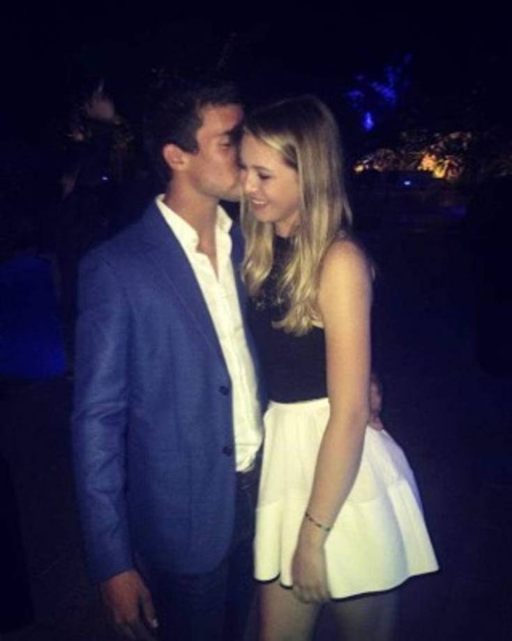 Eve se encuentra en una relación con el jinete mexicano Eugenio Garza Pérez, procedente de una acaudalada familia de Monterrey.