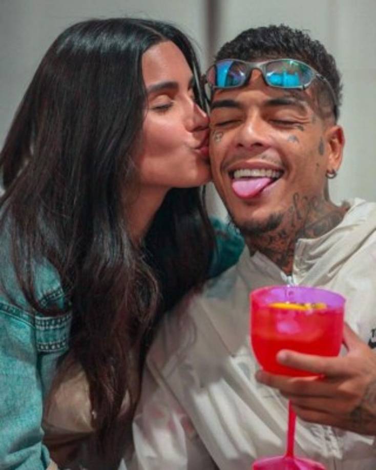 El portal O Globo ha desvelado el testimonio que dos supuestos testigos han aportado ante las autoridades. Son la modelo fitness Bianca Domingues y Victor Elias Fontenelle, que estaban junto al artista en la habitación 502 del establecimiento y que han tenido que entregar sus teléfonos móviles a la policía. Foto Facebook MC Kevin.