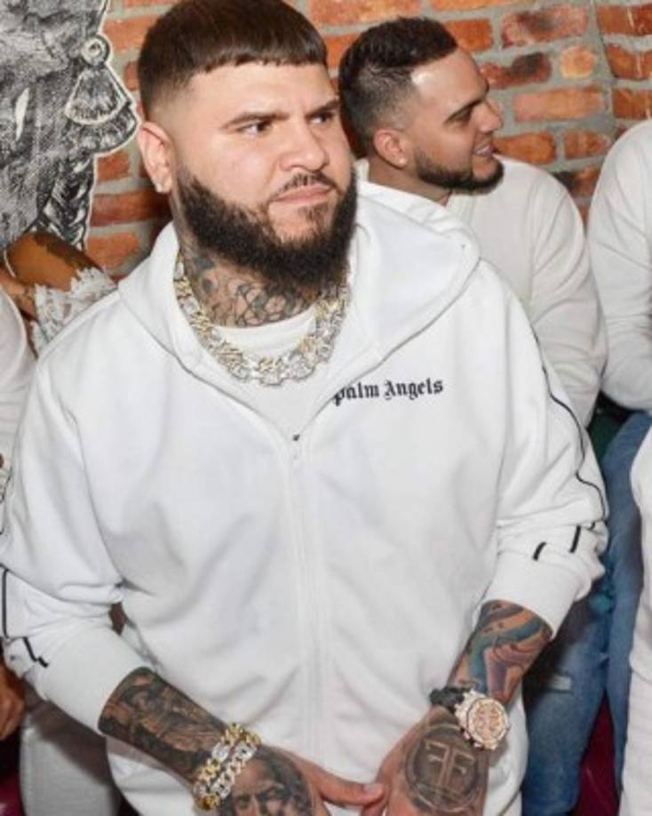Este suceso provocó enorme tensión y tristeza en el artista y el resto de su familia, por lo que sus fans de inmediato le mostraron su apoyo a través de mensajes.