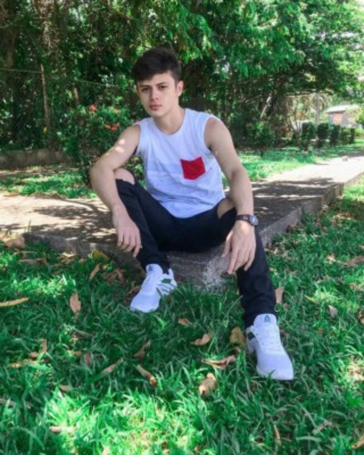 TikTok: @anthony.ajrs<br/>286,000 personas de diferentes edades están pendientes de su contenido, pues a los fans les gusta reaccionar a sus videos o de otros famosos. La comedia tampoco falta en este perfil.