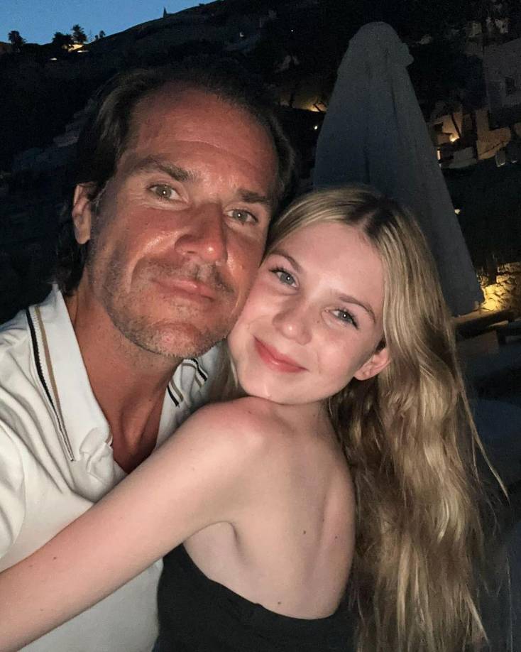 Después de su decisión de vida, el ex tenista y la actriz transitan el difícil proceso de reinventar su familia, en un equilibrio frágil pero decidido entre el amor pasado y el compromiso presente. Para ellos, ahora el foco está puesto en sus hijos Valentina y Josephine: “Están totalmente enfocados en la crianza compartida”, señaló una fuente cercana a la pareja, según recogió el medio E!News. La separación de Sara y Tommy no significó el fin de su vínculo, sino un nuevo capítulo en su relación.