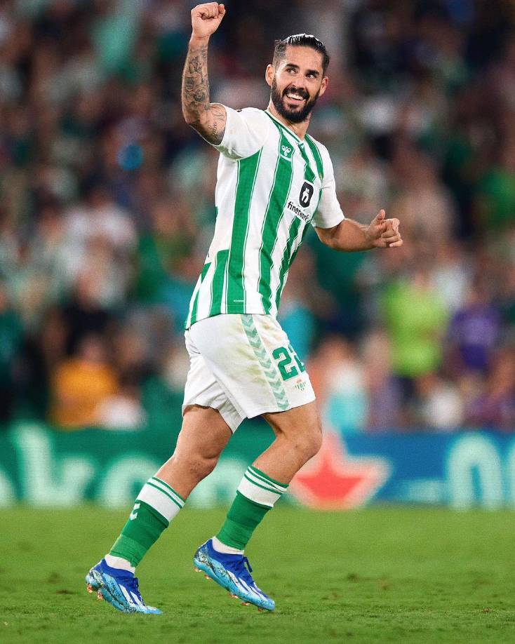 Con contrato hasta junio del 2024, el Betis se ha decidido por renovar a Isco durante el mercado invernal tras una gran inicio del español en el club.