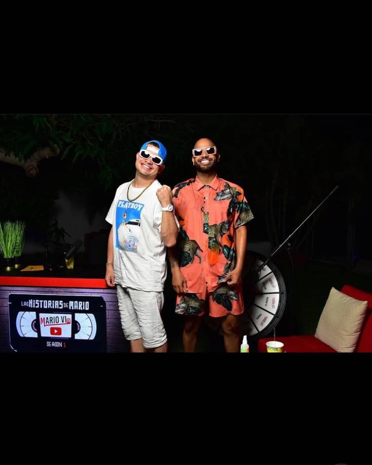 Jowell y Randy dividieron sus espectáculos con varias temáticas, siendo su apertura ‘Si-Fi’, en la que interpretaron temas como ‘Poca Loca’, ‘Eo Eo’, ‘Dos Palgas’, ‘Tóxico’, ‘Triple X’ e ‘ID’.