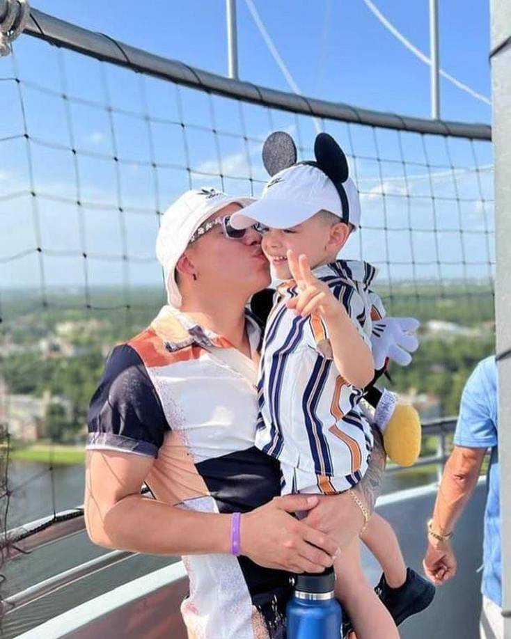 Darvis Argueta cuenta con una linda familia y su adoración es su hijo.