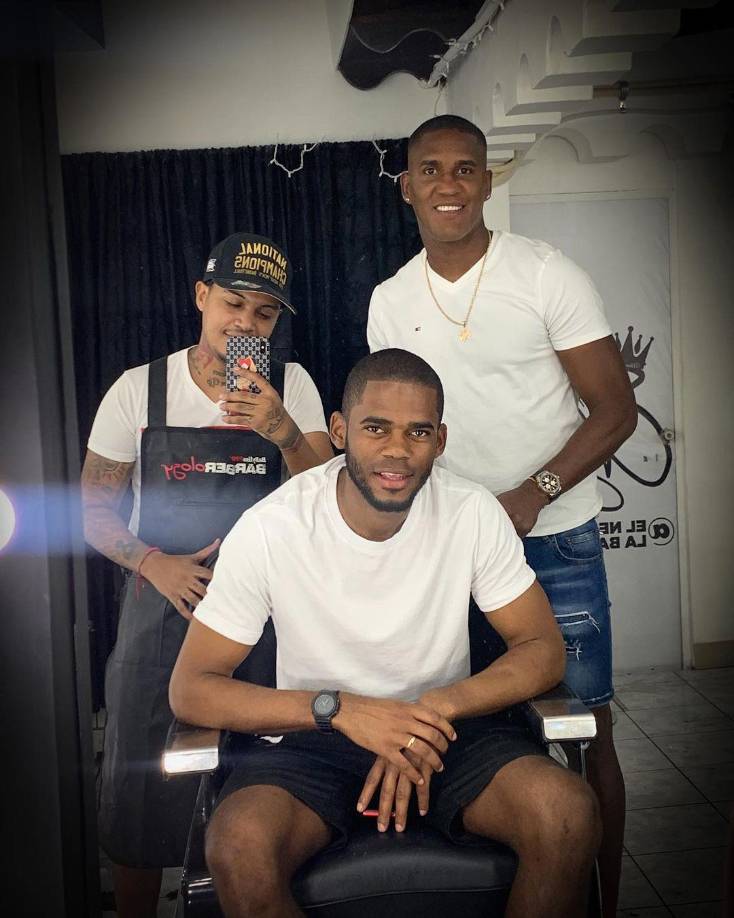 Los futbolistas de Olimpia Brayan Beckeles y Elvin Casildo.