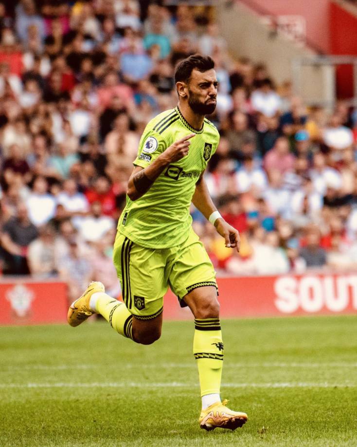 Bruno Fernandes salió al rescate del Manchester United con su gol para vencer al Southampton.