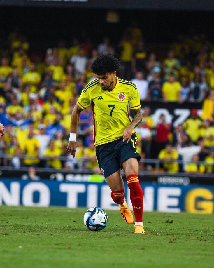 Ahora el futbolista se prepara para los encuentros ante Brasil el próximo jueves 16 de noviembre y posteriormente ante Paraguay el 21 del mismo mes.