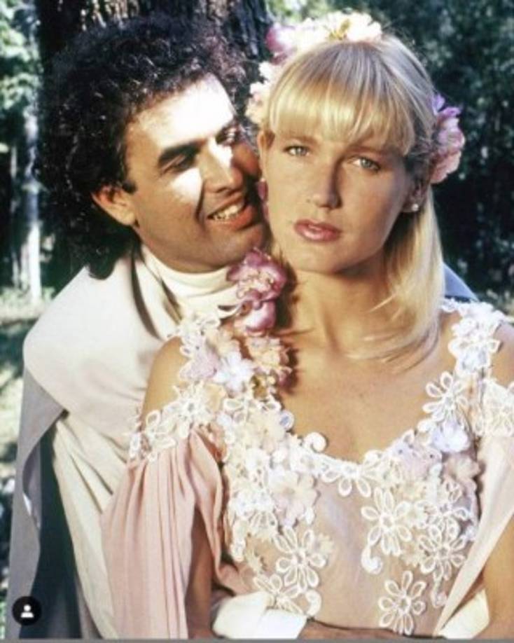 El 27 de marzo de 2019 cuando cumplió años Xuxa, su hija compartió una tierna imagen de su infancia con su mamá y a su lado una corta pero emotiva dedicatoria.