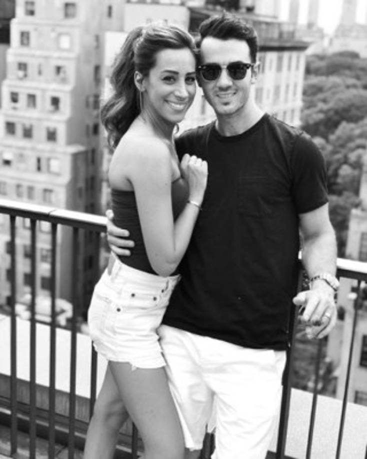 Kevin Jonas usó un anillo de castidad hasta que se casó con Danielle Dealasa en 2009, a sus 22 años.