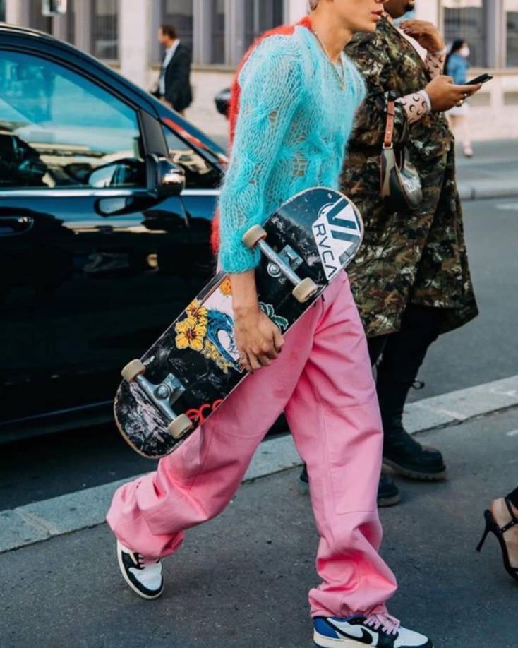 Mock continúa expandiendo su carrera en la actuación y el modelaje. Recientemente, ha sido parte de campañas para marcas como Fendi y Jimmy Choo. Además, sigue explorando nuevas oportunidades en el cine y la televisión, buscando roles que desafíen sus habilidades y le permitan crecer como actor. Sólo el tiempo dirá si su relación con Rosé pase de una amistad a una sentimental.