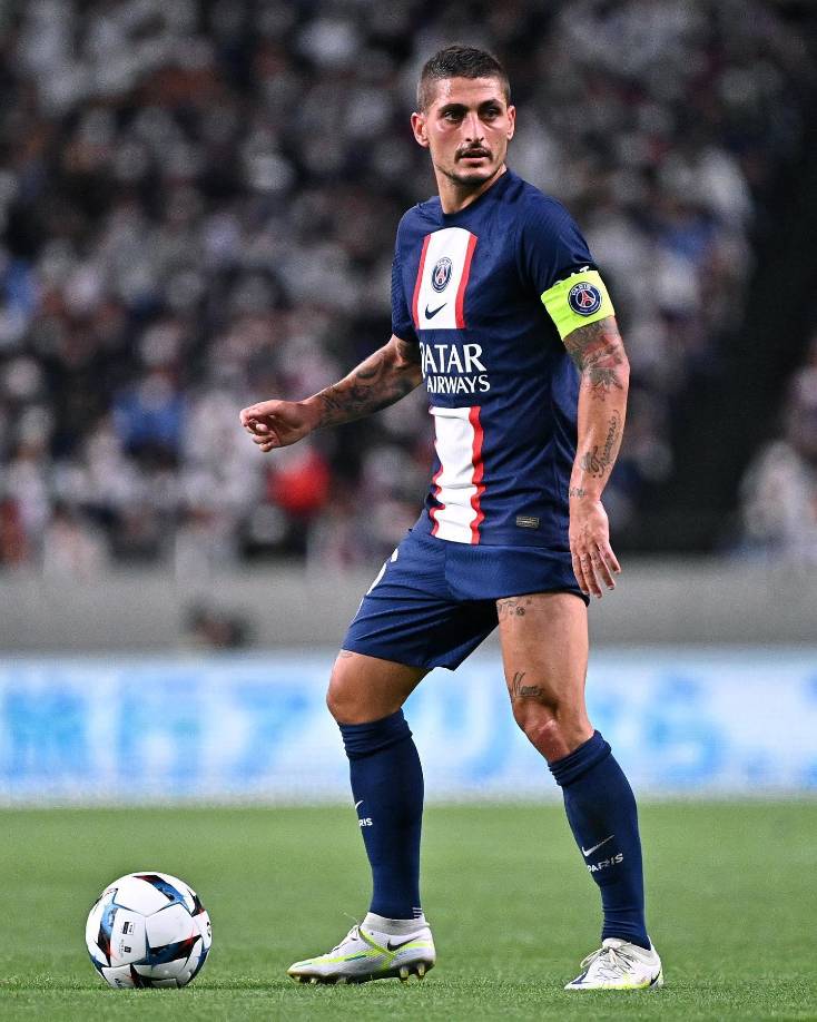 Verratti ya llegó a un acuerdo con el Al Hilal para las próximas tres temporadas. Sin embargo, el PSG ha rechazado la oferta de 30 millones de euros por su traspaso, pero pronto se mejoraría por parte del club árabe, lo detalla Romano.