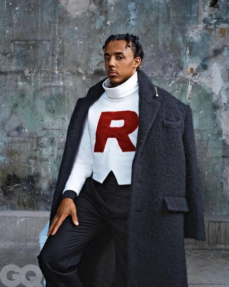 Así son los looks más atrevidos que ha usado Jules Koundé, futbolista francés del FC Barcelona.