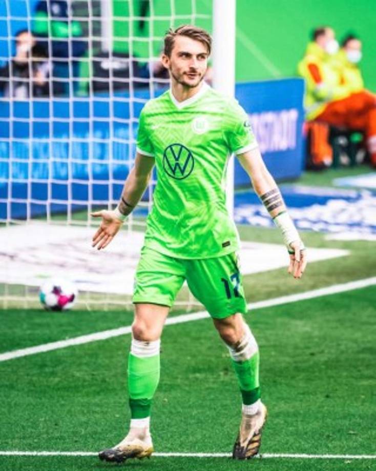 El Wolfsburgo confirmó que se queda en propiedad con el delantero alemán Maximilian Philipp, que hasta ahora estaba cedido en el club por el Dinamo de Moscú. Los seis goles y dos asistencias que ha firmado esta temporada en la Bundesliga le han servido para convecer al Wolfsburgo que pagará por él siete millones de euros.<br/><br/>Foto Twitter @VfLWolfsburg_ES