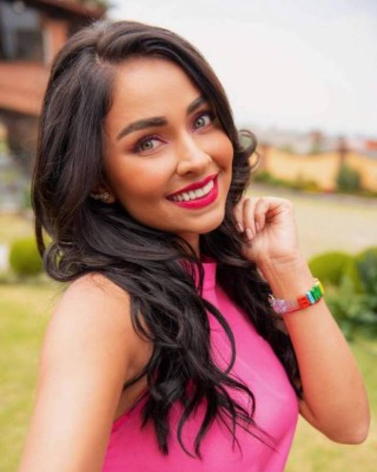 “Pues antes de despertarlo, quiso nada más ver en la pantalla del celular quién era y así saber qué tan urgente sería el mensaje, y se dio cuenta de que el número estaba guardado como ‘Maite P.’, y de inmediato se percató de quién se trataba. Pero ése no fue el problema, aunque de entrada sí está muy raro que alguien te escriba a esa hora”, agregó el informante.