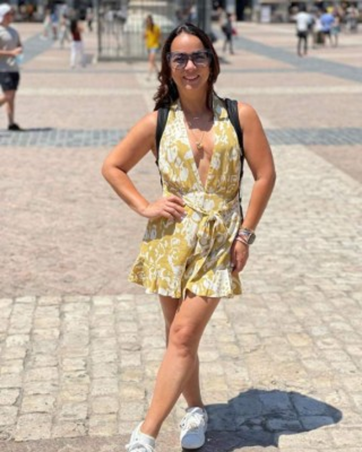 Y es que la conductora boricua se dio unas merecidas vacaciones junto a su hija, su hermano Adalberto y su expareja Toni Costa, a quien no incluyó en las fotos de su viaje.