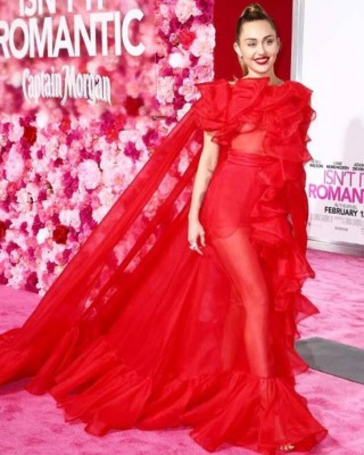 Miley parece querer demostrar que está en la mejor etapa de su vida y que muy poca falta le hace su ahora exesposo.