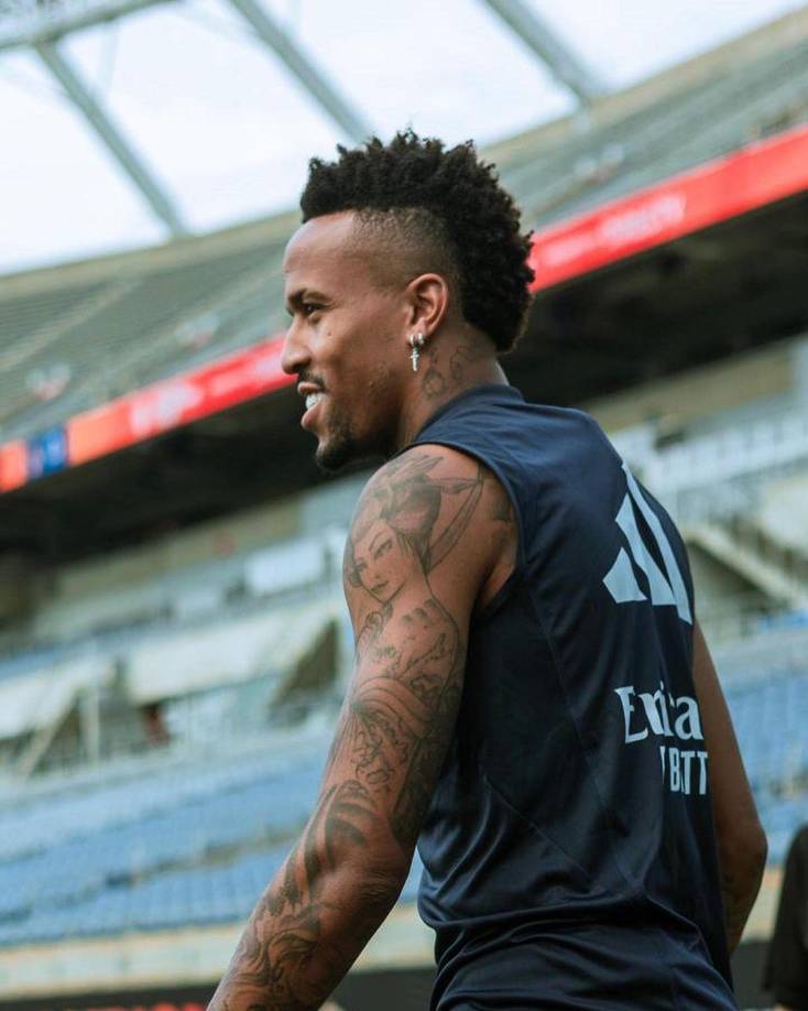 Después de culminar con los partidos amistosos en tierras estadounidenses, se reveló que el defensa del conjunto blanco le puso punto final a la relación con la joven brasileña.