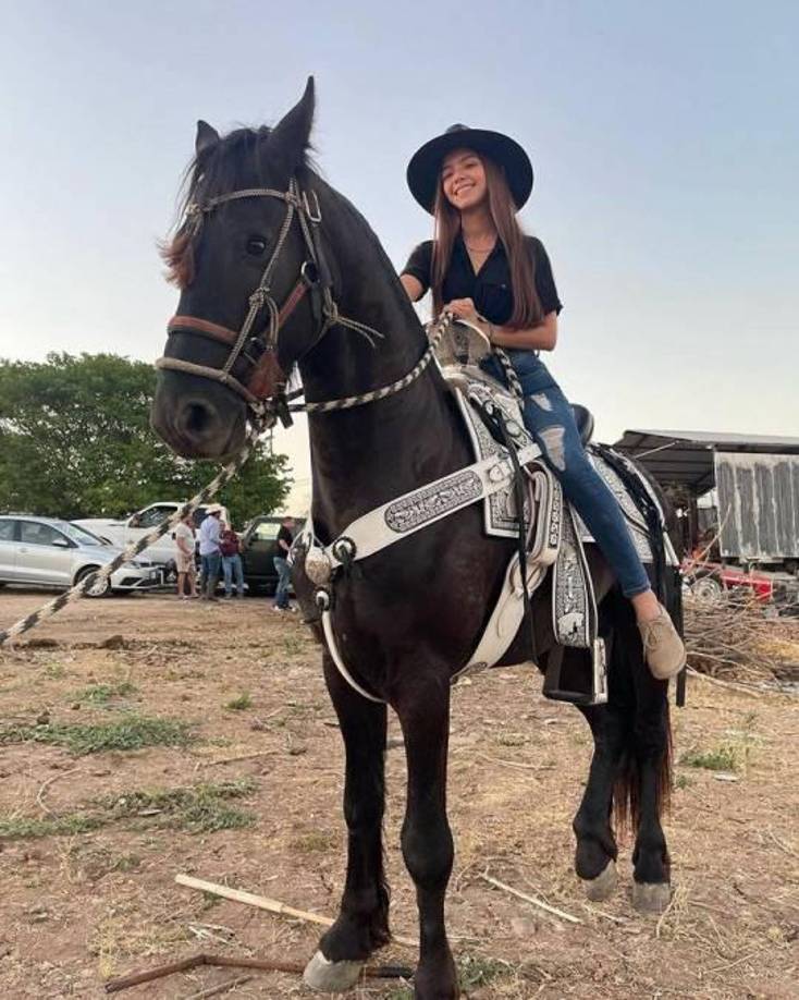 Se conoció que el amigo de María Fernanda fue rescatado por equipos de emergencia. Sin embargo, ella no tuvo la misma suerte.