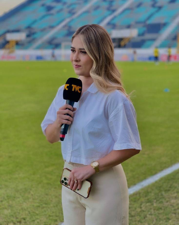 Karla López, quien forma parte del staff de Deportes de Televicentro, también cree en el triunfo de la bicolor.