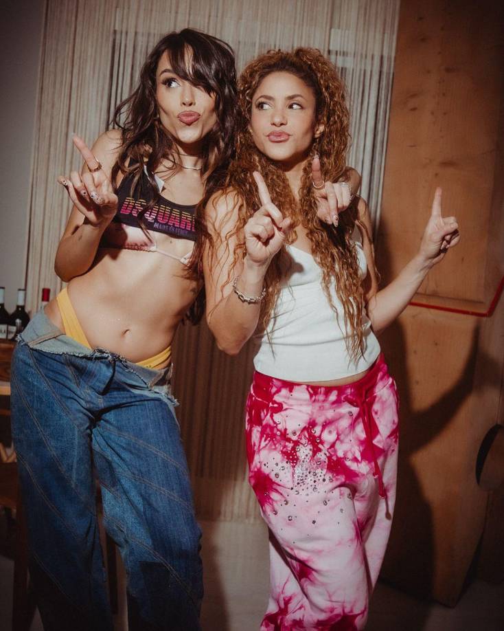 Además de su trabajo en el documental, Danna ha tenido un año lleno de logros. Participó en el videoclip de “Soltera” de Shakira.