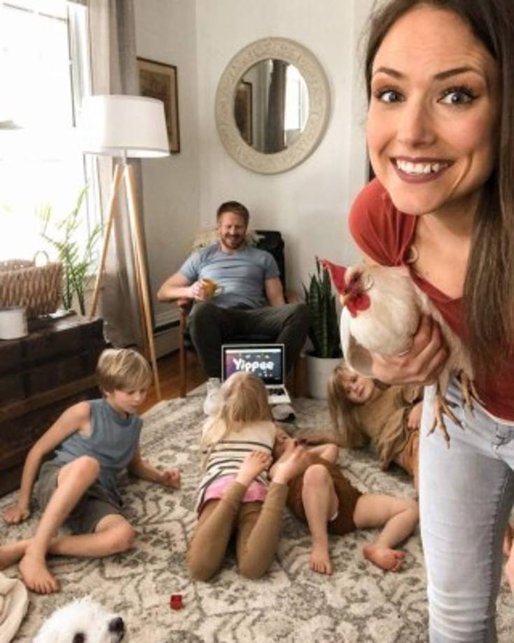 'Nuestra querida Emily y su precioso bebé no nacido nos dejaron inesperadamente. Nuestros corazones están rotos, y su alegre presencia será muy extrañada por muchos', señaló Allyson Speake, amiga de Mitchell.