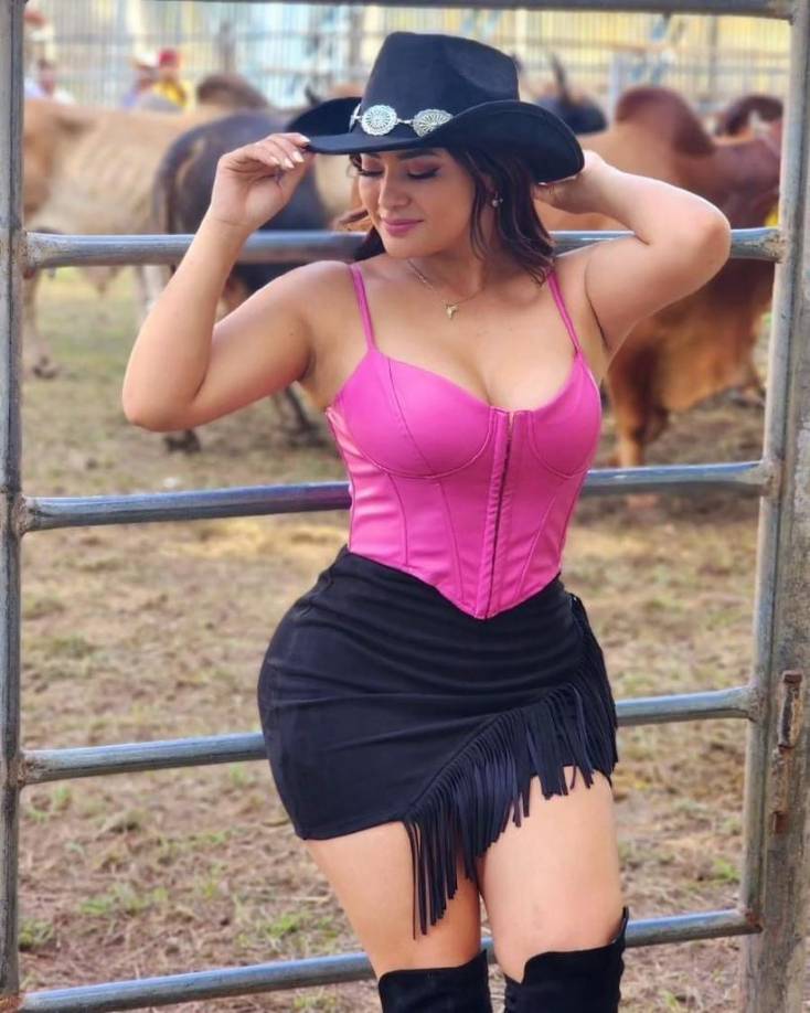 “Que rara etapa de mi vida, un día me afecta todo y al otro no me importa nada”, escribió la presentadora. 