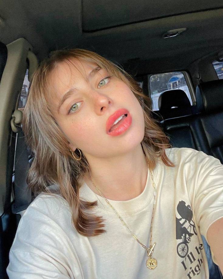 La institución publicó ese mensaje luego de que Farré hizo de conocimiento público que obtuvo el documento para conducir “por ser linda”.