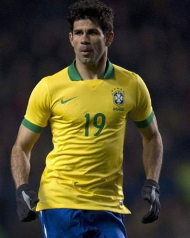 Diego Costa: El jugador nació en Brasil y se naturalizó español, sus buenas actuaciones en la temporada 2012-2013 llamaron la atención de la selección brasileña por lo que fue convocado y disputó dos partidos amistosos con la verdeamarella.