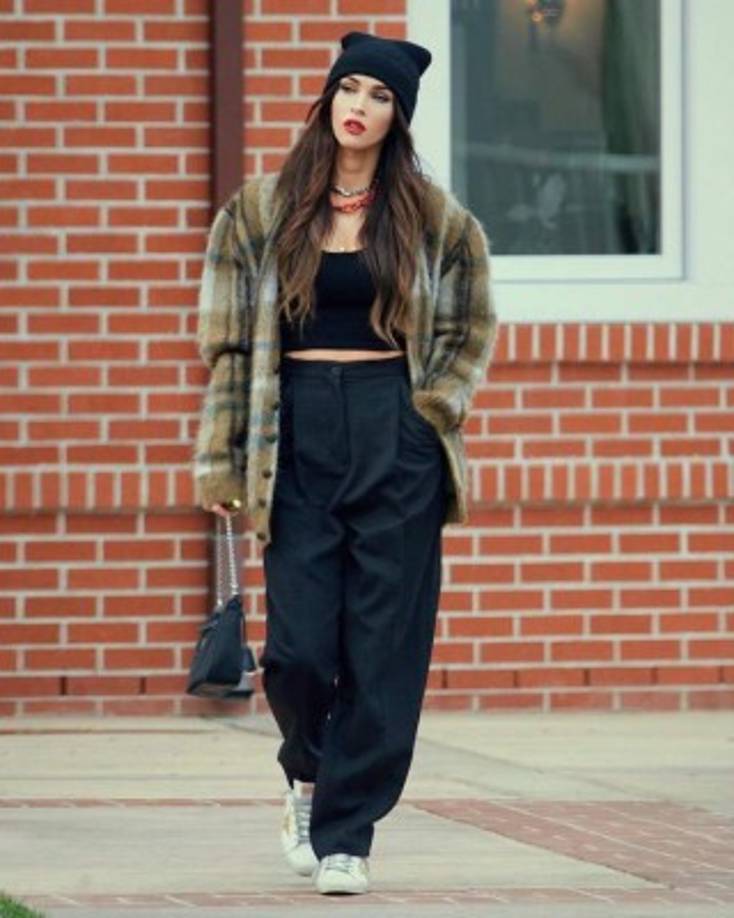 La intérprete de 'Mikaela' en la dos primeras entregas de la saga 'Transformers', ha regresado con actividad a redes sociales para presumir sus looks más destacados.